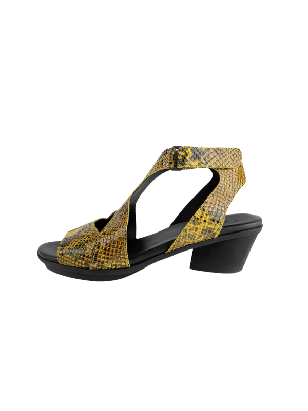 Jaymaa sandals - Image 2